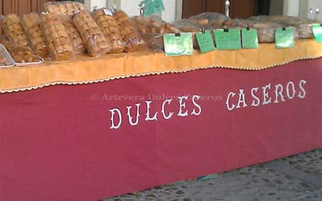 Artevera Dulces Caseros en el Mercado de Gata.